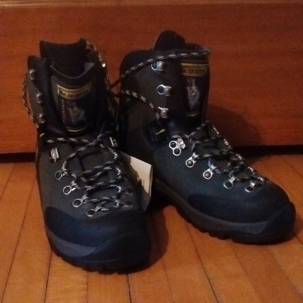 La Sportiva Mountaineering Boots New